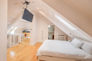 Photo 15- click for photo gallery